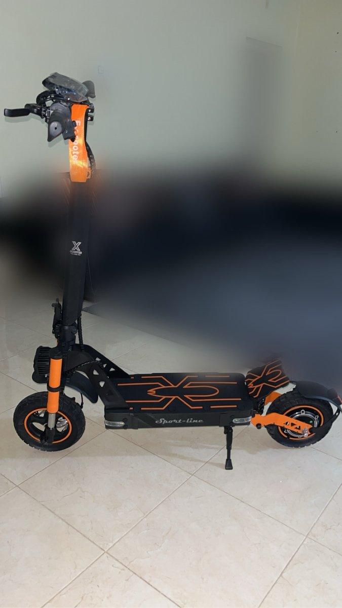 سكوتر كهربائي X-Scooter Sport-line بعجلات ضخمة